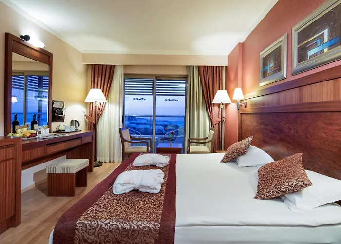 Alba Royal Hotel (Adults Only) Side