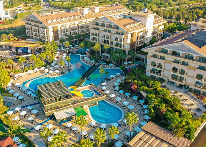 Crystal Palace Luxury Resort & Spa Sidé